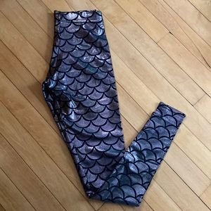 Iridescent mermaid leggings